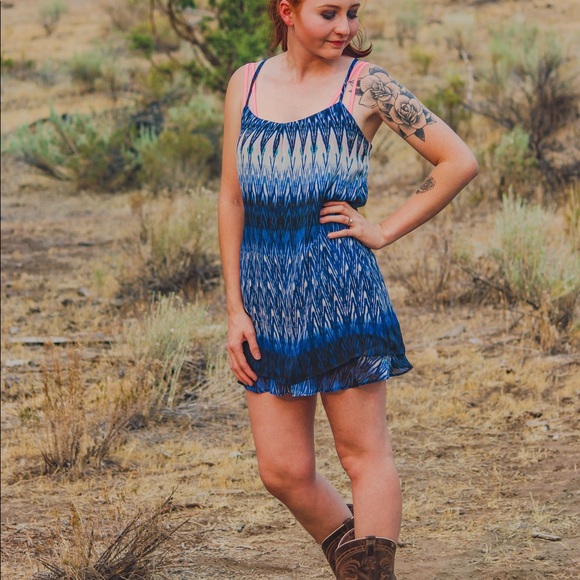 Dress! - Picture 1 of 2